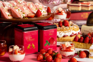 Lucky Cat & Strawberry Afternoon Tea Buffet