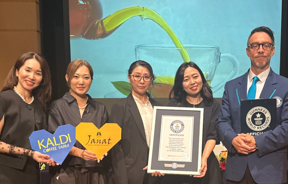 Guinness World Records ceremony with Janat Representatives, Expo 2025 Osaka.