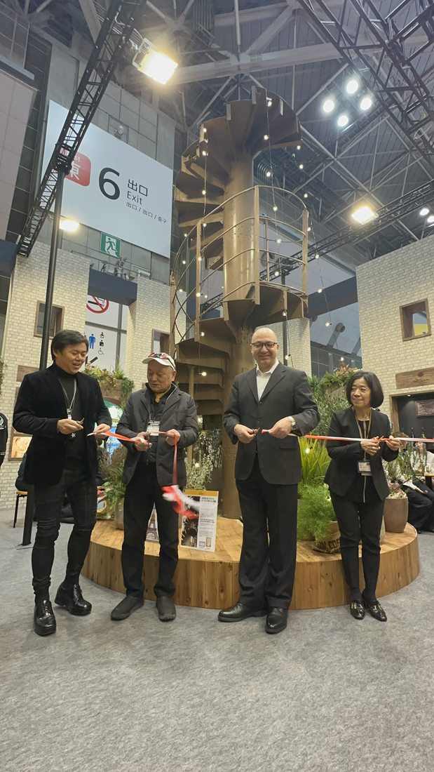 Janat Paris amène l’escalier original de la Tour Eiffel au Foodex Tokyo, célébrant le thé N°1 préférée des consommateurs – JANAT Earl Grey